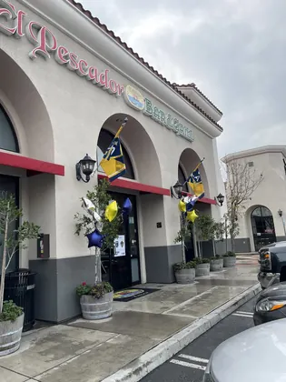 El Pescador Bar & Grill, business photo 3