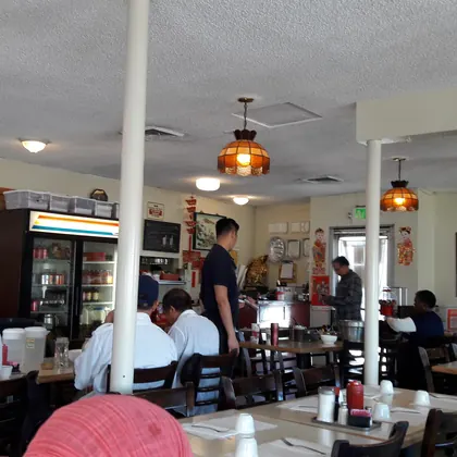 Lucky China | Chinese & Mandarin Restaurant, business photo 2