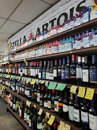 Mundo Liquor & Market, business photo 2